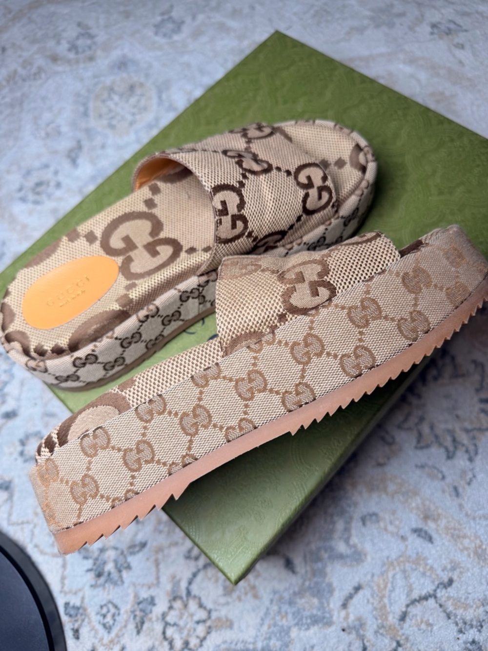 Gucci Camel & Ebony GG Canvas Platform Slides - Picture 4 of 15